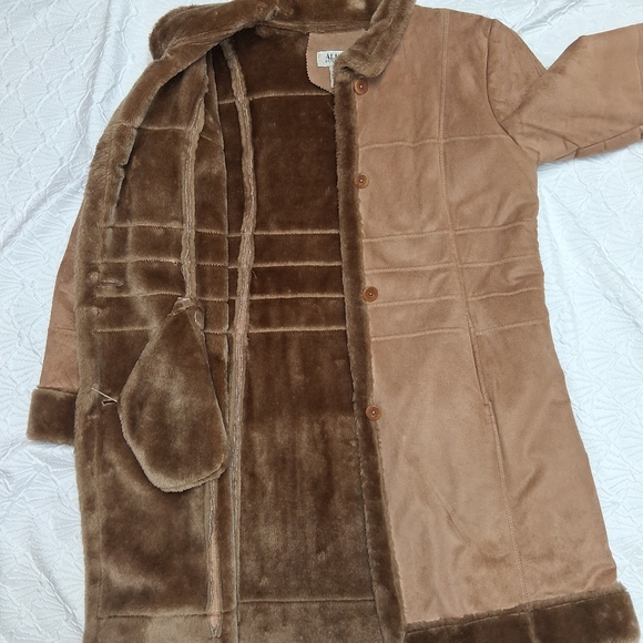 Alfani Outerwear Women Size L Tan Teddy Jacket with Faux Fur Accents - Picture 7 of 16